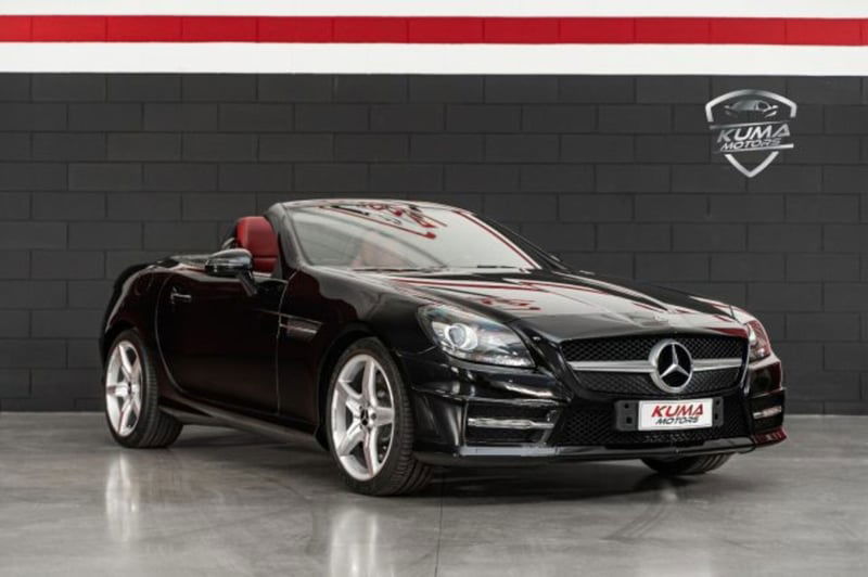Mercedes-Benz SLC 200 AMG line