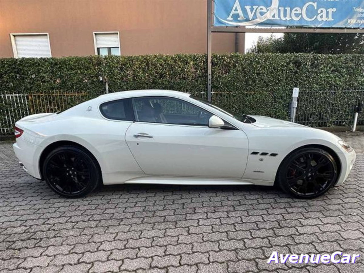 Maserati Granturismo GranTurismo 4.7 V8 automatica S (4)