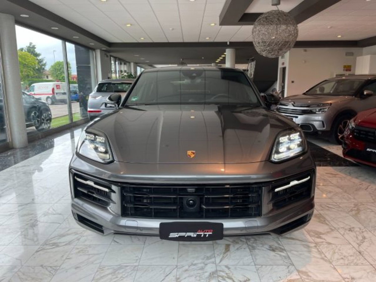 Porsche Cayenne Coupé 3.0 V6 E-Hybrid (15)
