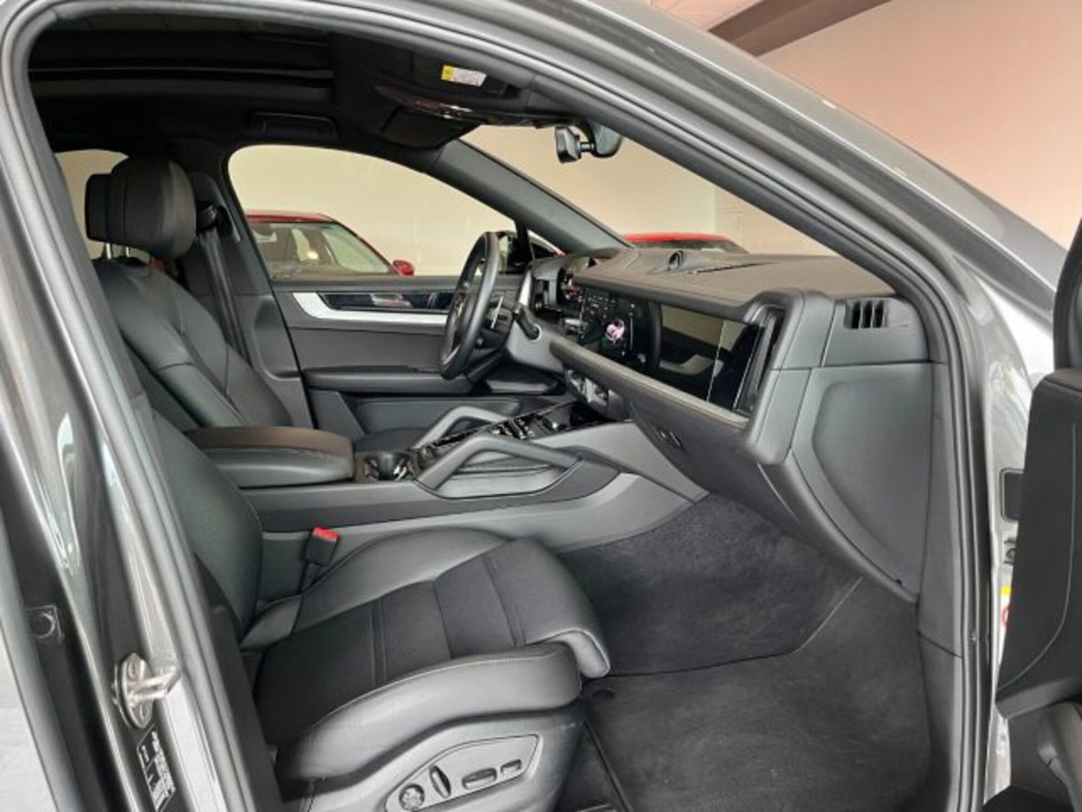 Porsche Cayenne Coupé 3.0 V6 E-Hybrid (4)