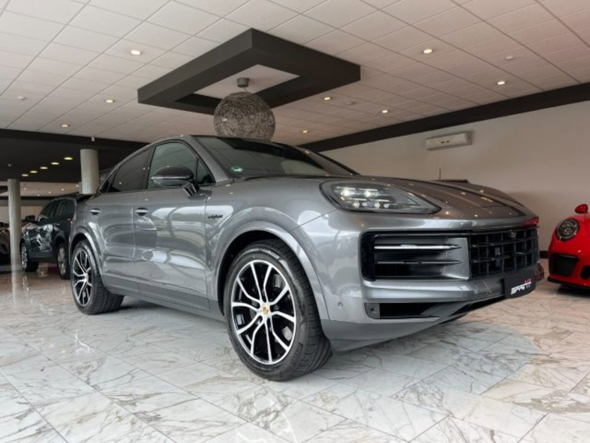 Porsche Cayenne Coupé 3.0 V6 E-Hybrid (6)