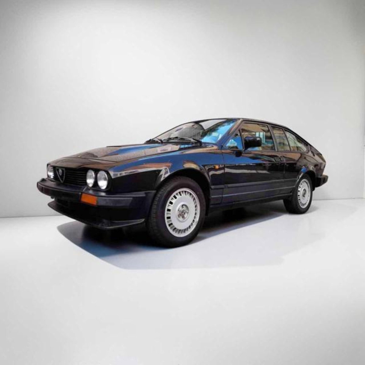 Alfa Romeo Alfetta GTV 6 2.5i