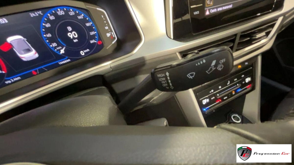 Volkswagen T-Roc Cabrio 1.0 TSI Style (11)