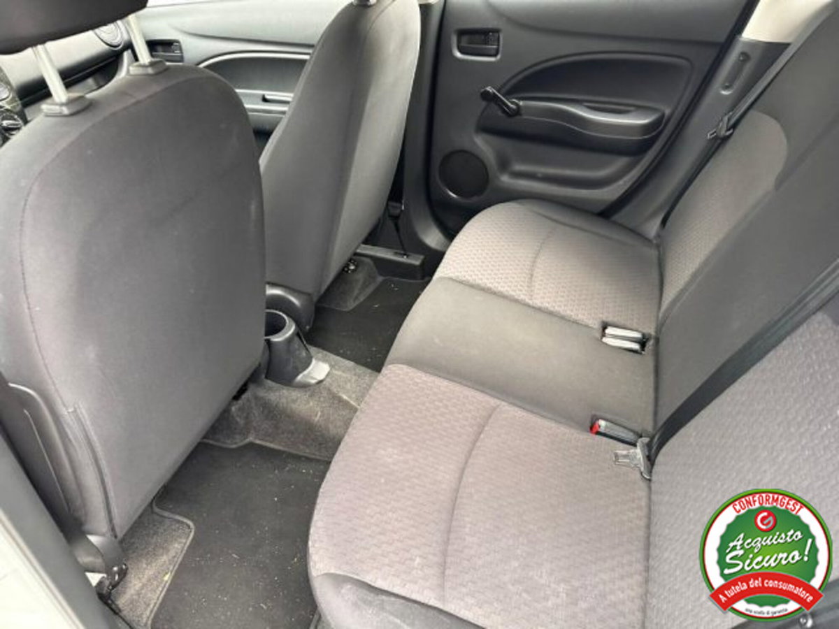 Mitsubishi Space Star 1.0 Invite (9)