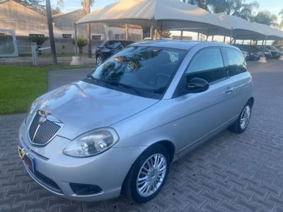 Lancia Ypsilon 1.2 69 CV New Oro usata