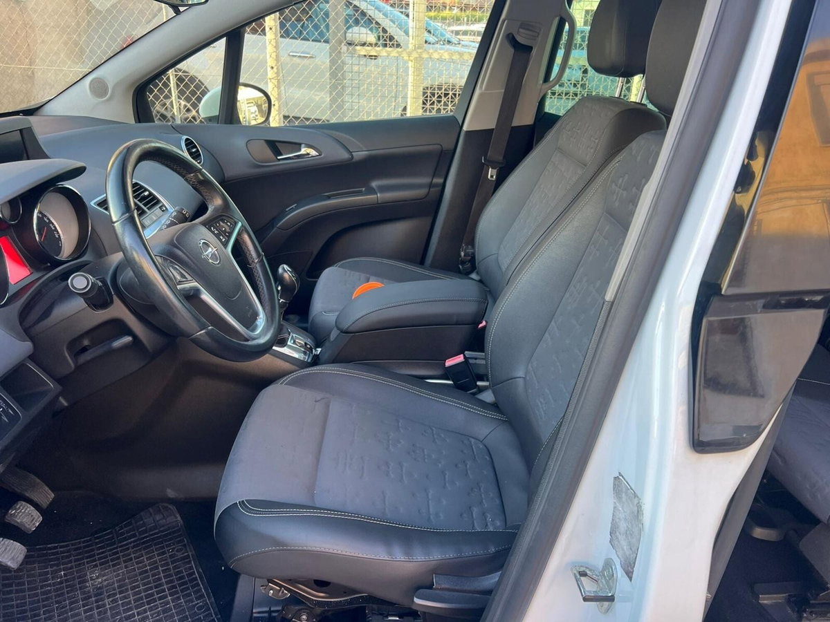 Opel Meriva 1.7 CDTI 110CV Cosmo (11)