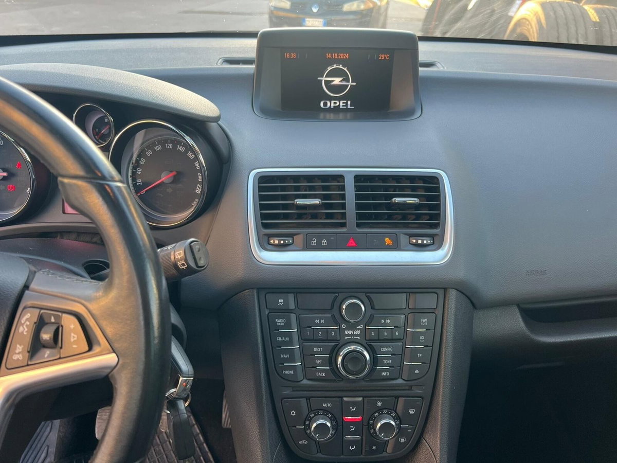 Opel Meriva 1.7 CDTI 110CV Cosmo (18)