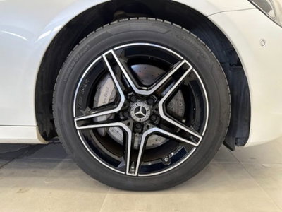 Mercedes-Benz Classe E Station Wagon 300 de Auto EQ-Power Business Sport (6)