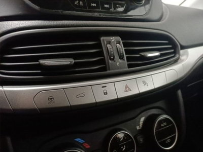 Fiat Tipo Tipo 1.3 Mjt 4 porte Opening Edition (14)