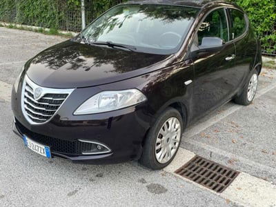 Lancia Ypsilon 1.2 69 CV 5 porte Silver 