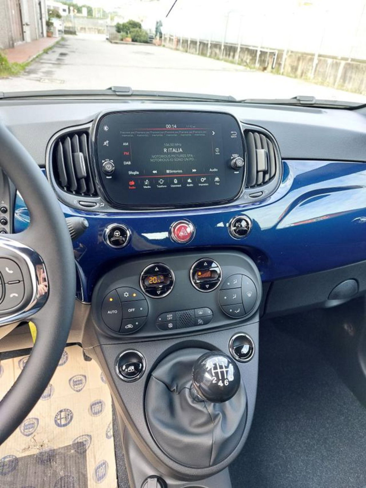 Fiat 500 1.0 Hybrid Dolcevita (11)