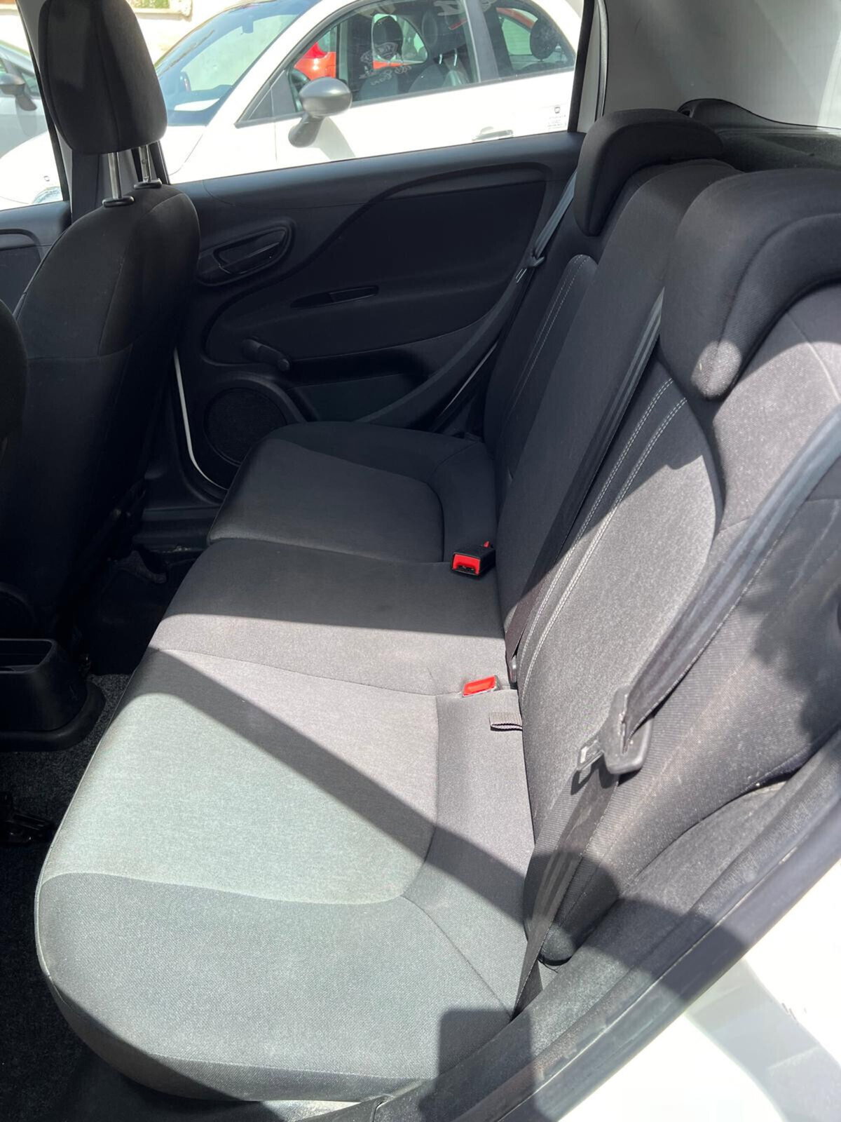 Fiat Punto 1.3 MJT II S&S 95 CV 5 porte Street (9)