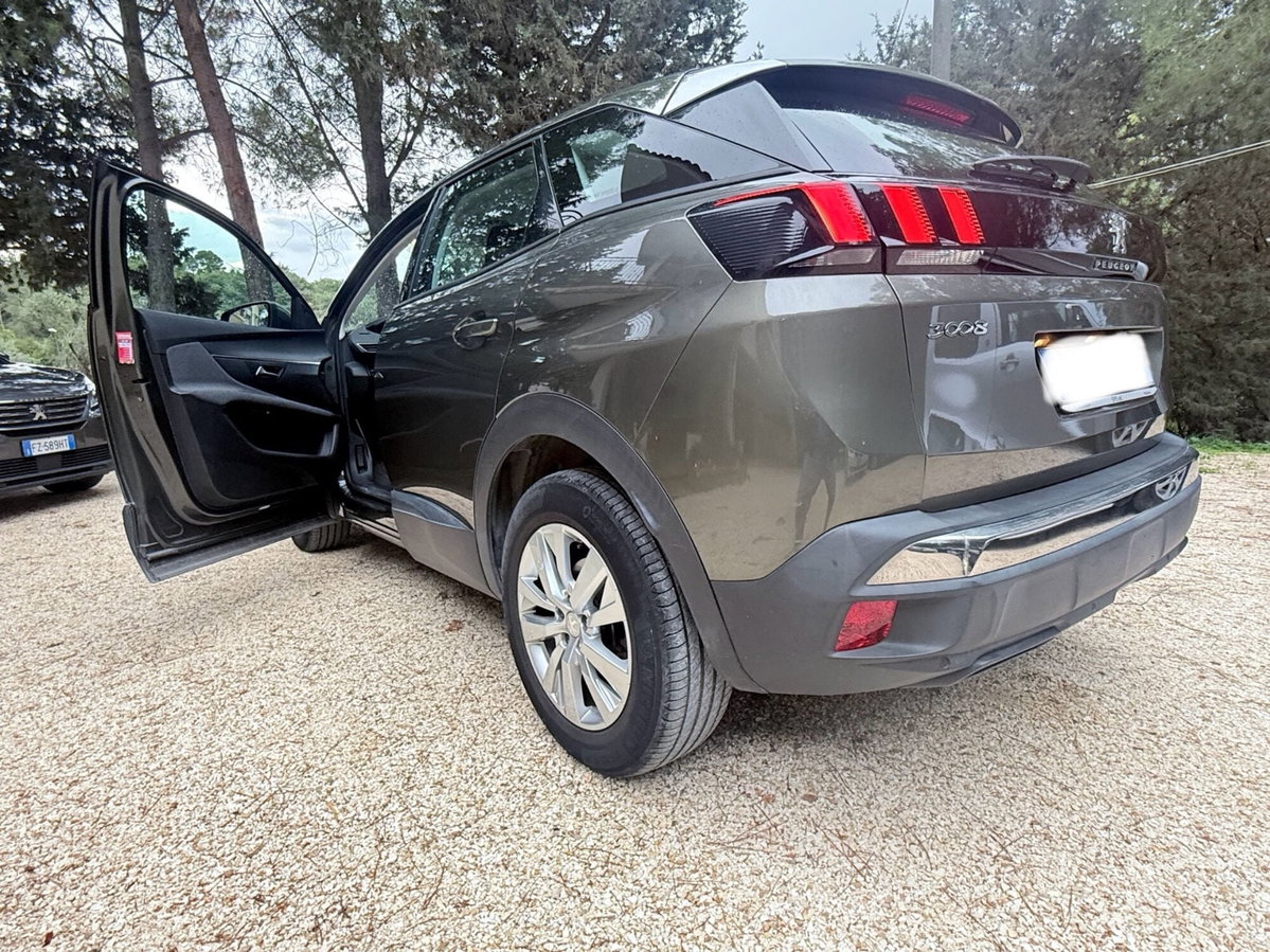 Peugeot 3008 BlueHDi 130 S&S Allure (10)