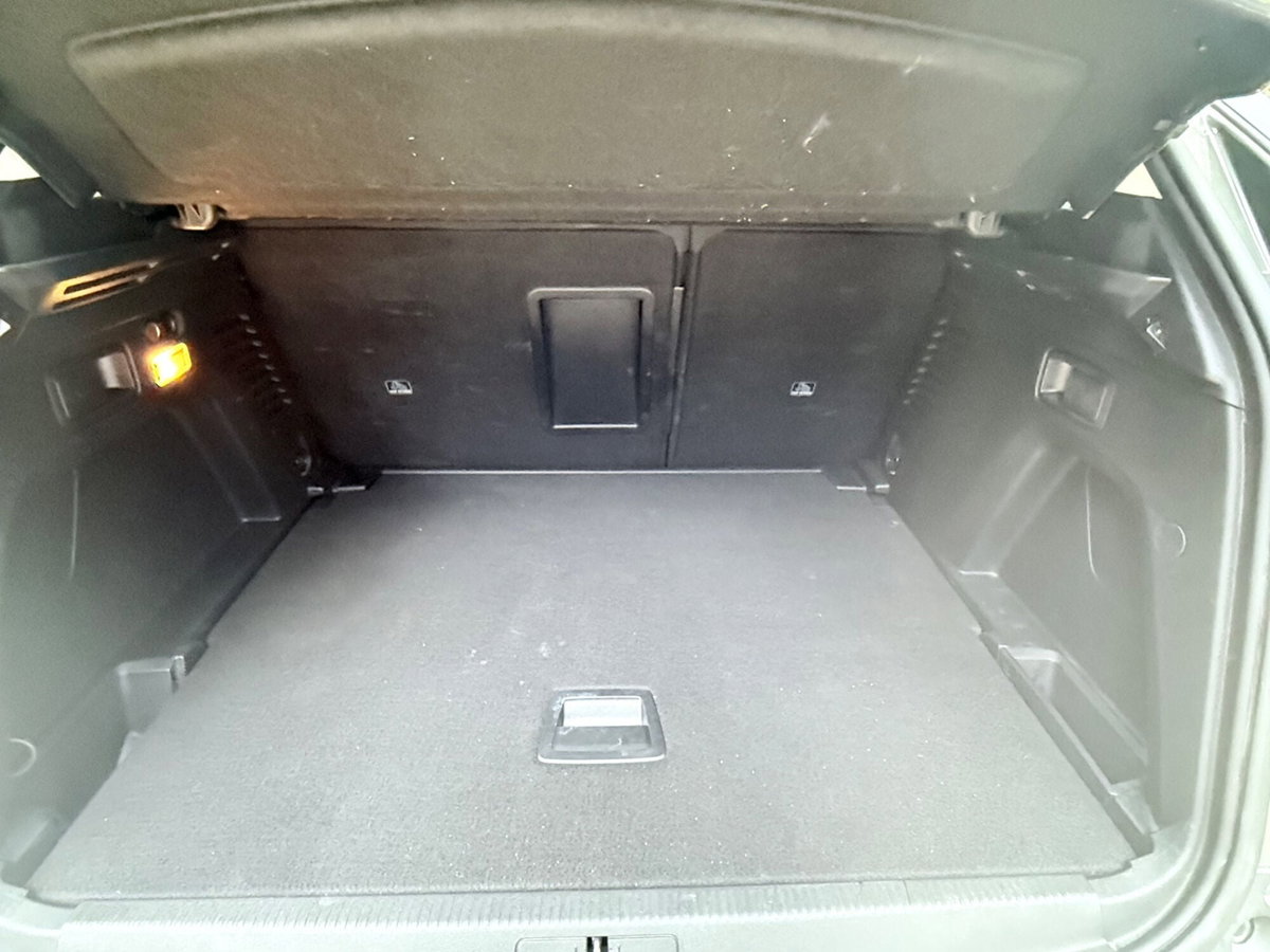 Peugeot 3008 BlueHDi 130 S&S Allure (11)