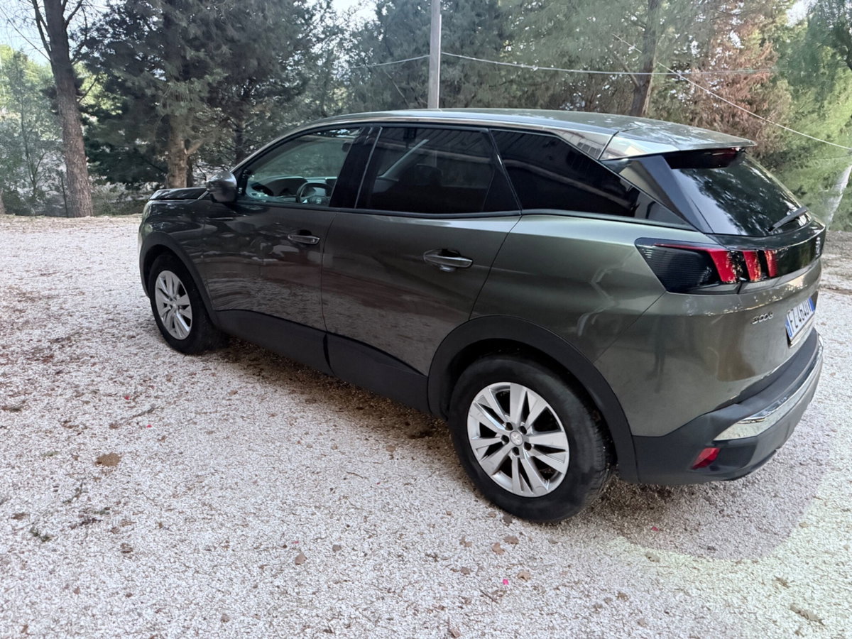 Peugeot 3008 BlueHDi 130 S&S Allure (18)