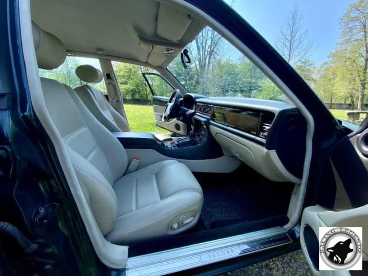 Jaguar XJR 4.0 cat (10)