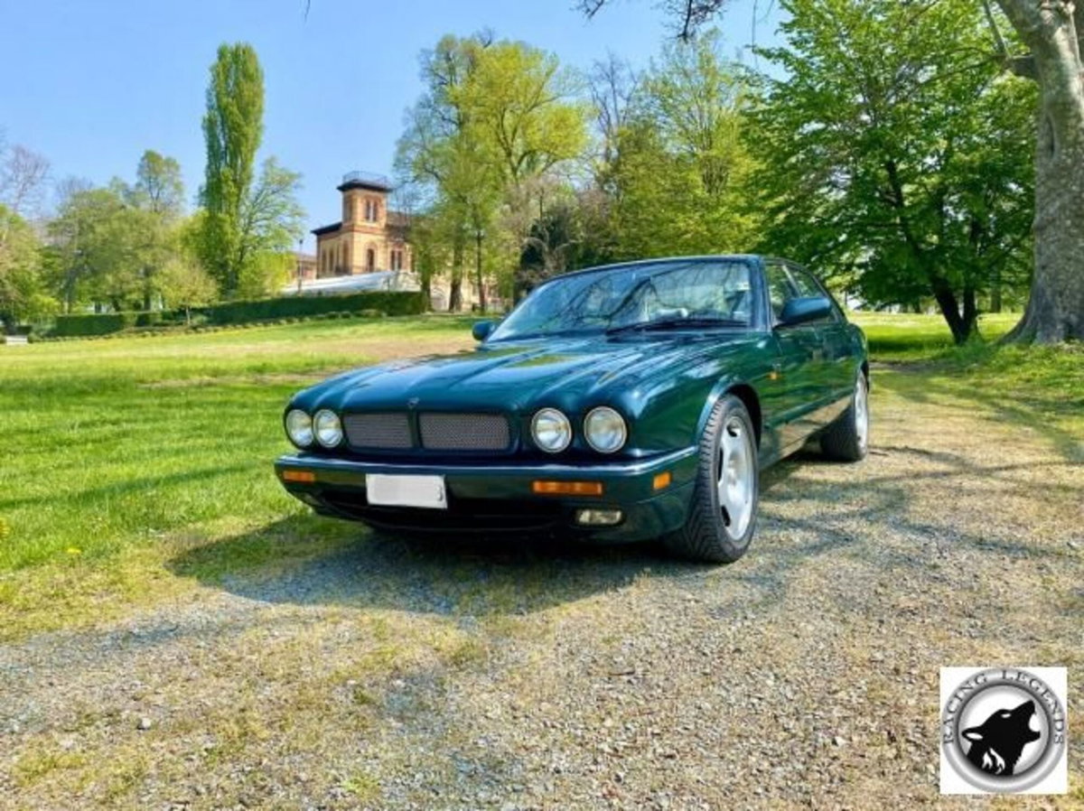 Jaguar XJR 4.0 cat (2)