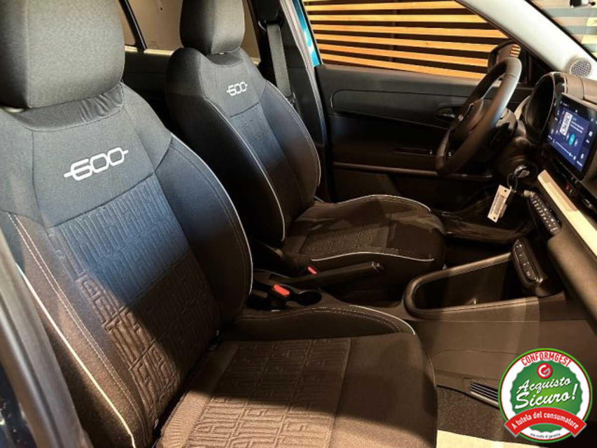 Fiat 600 1.2 hybrid 110cv auto (15)