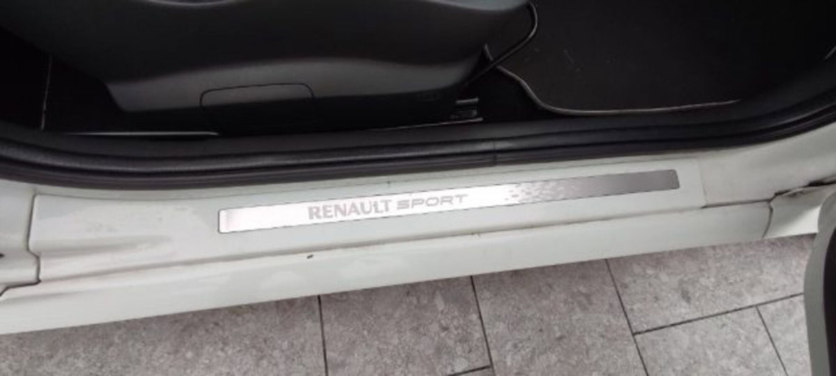 Renault Clio 2.0 16V 203CV 3 porte RS Light (17)