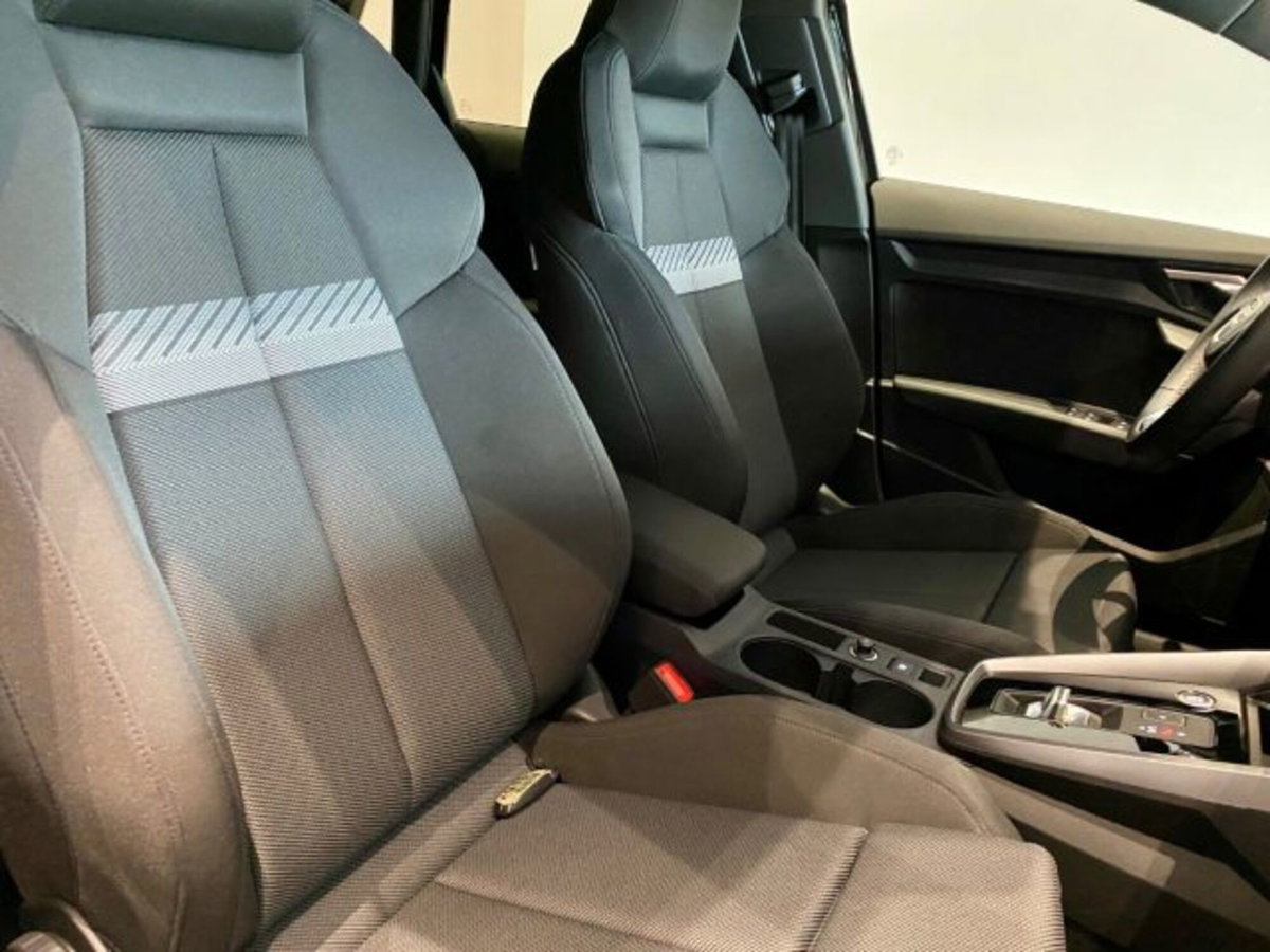 Audi A3 Sportback 35 TDI S tronic S line edition (13)