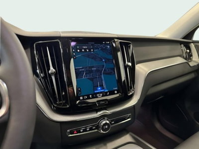 Volvo XC60 B4 (d) automatico Plus Dark N1 (11)