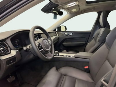 Volvo XC60 B4 (d) automatico Plus Dark N1 (20)