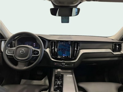 Volvo XC60 B4 (d) automatico Plus Dark N1 (8)