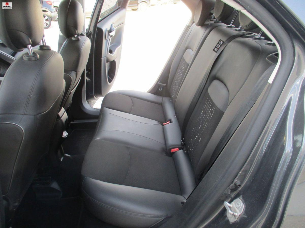 Fiat 500X 1.6 MultiJet 130 CV Connect (14)