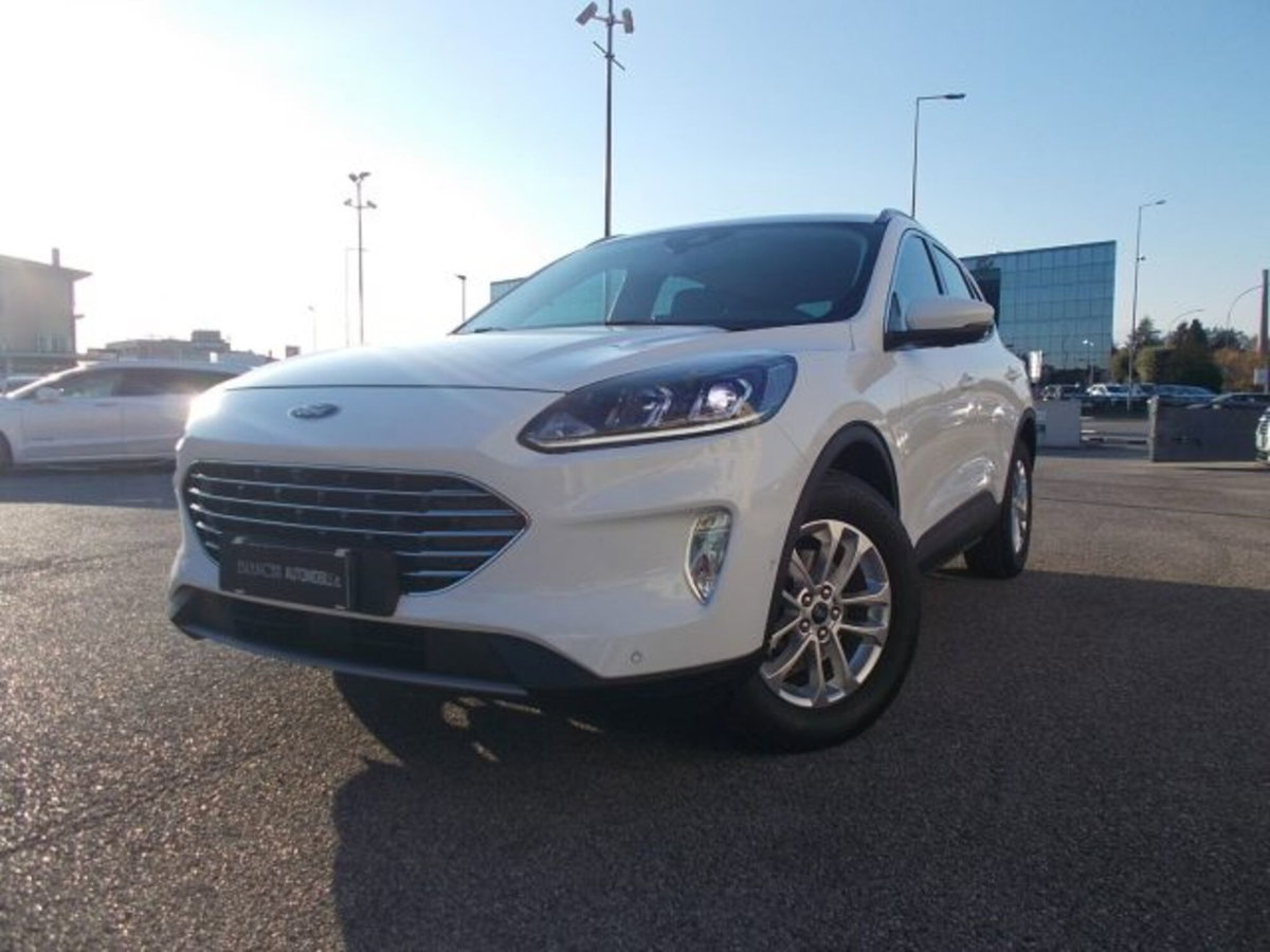 Ford Kuga 2.0 EcoBlue Hybrid 150 CV 2WD Titanium (2)