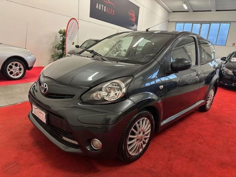 Toyota Aygo 1.0 12V VVT-i 5 porte Orange Connect