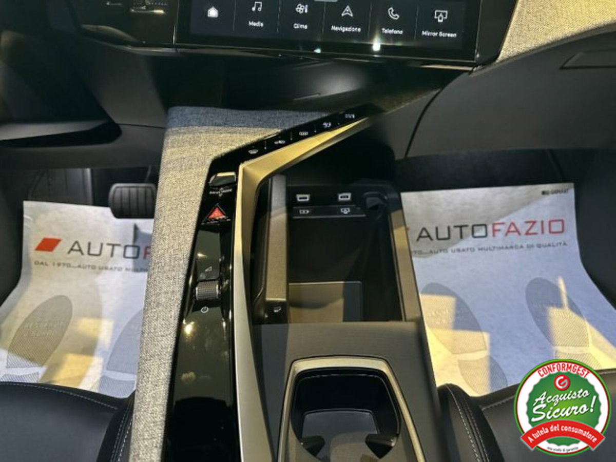 Peugeot 3008 1.2 hybrid Allure 145cv e-dcs6 (17)