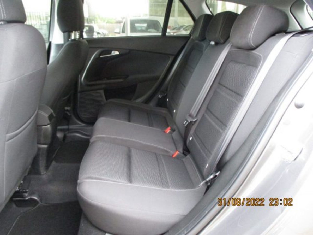 Fiat Tipo Station Wagon Tipo 1.6 Mjt S&S DCT SW Lounge (11)