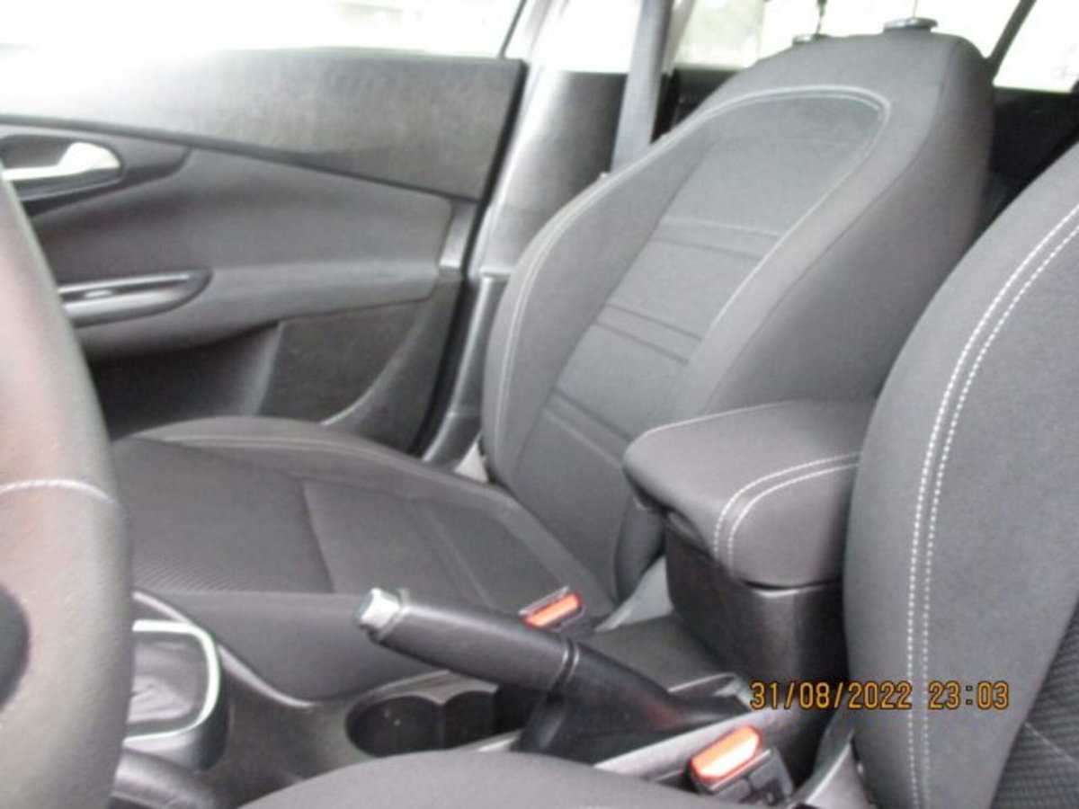 Fiat Tipo Station Wagon Tipo 1.6 Mjt S&S DCT SW Lounge (15)