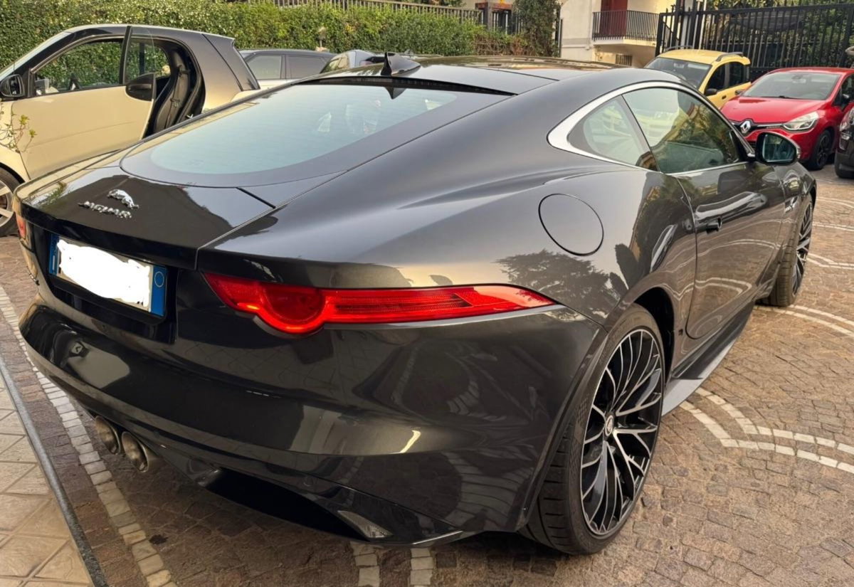 Jaguar F-Type Coupé 3.0 V6 aut. Coupé R-Dynamic (10)