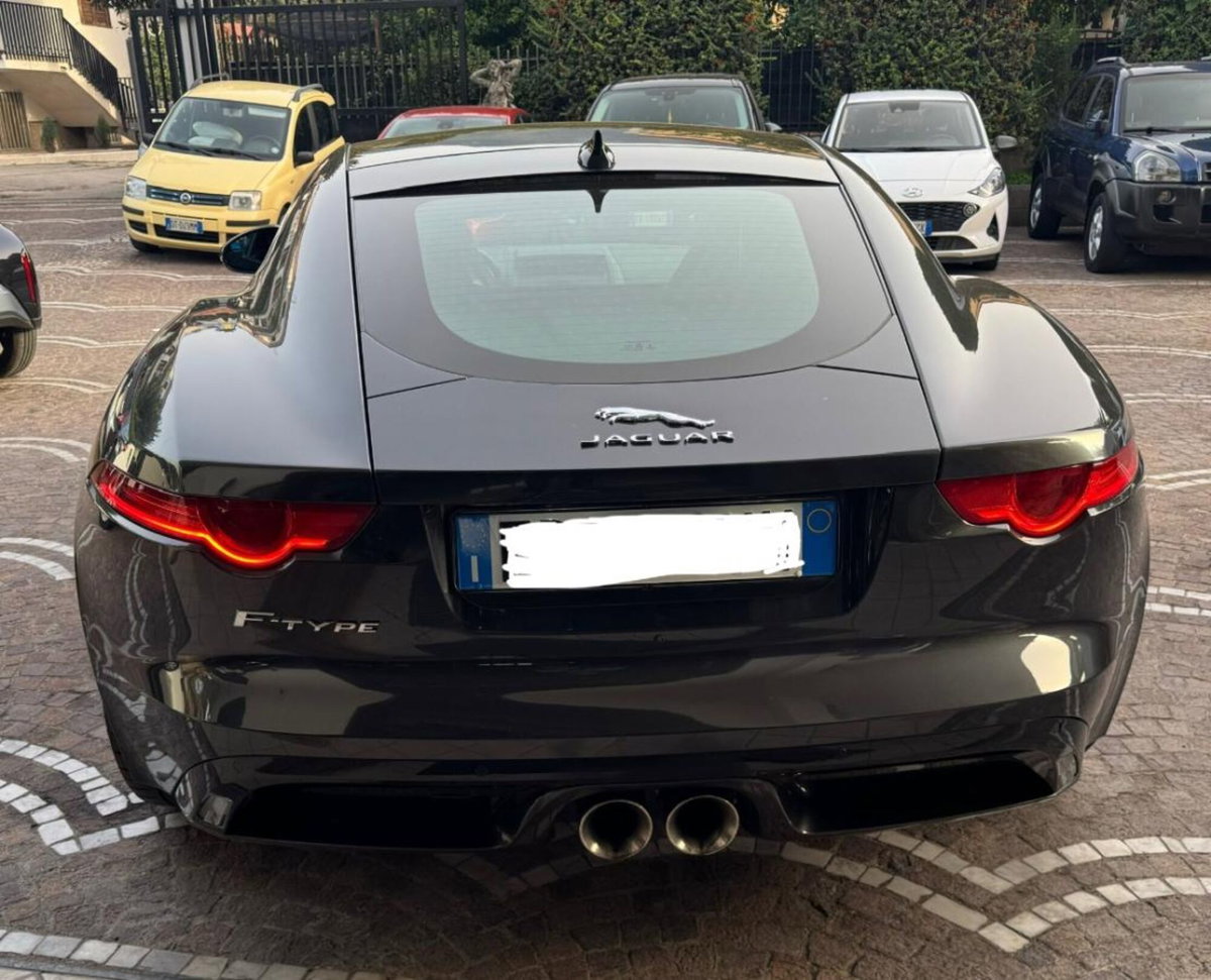 Jaguar F-Type Coupé 3.0 V6 aut. Coupé R-Dynamic (5)