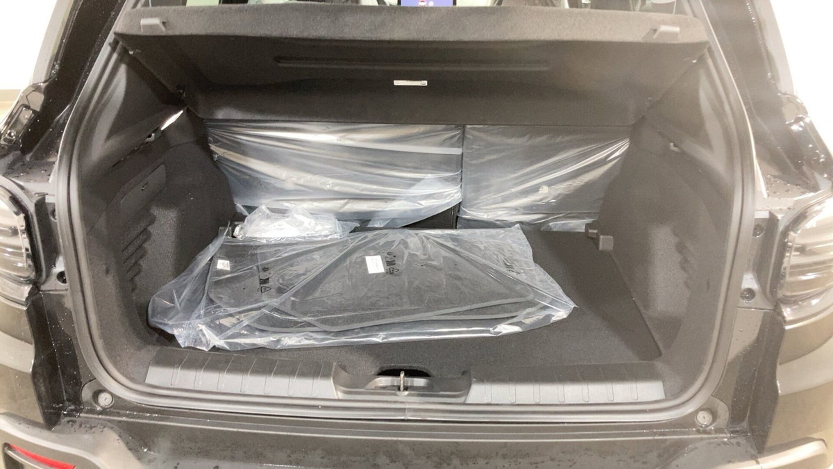 Jeep Avenger 1.2 turbo Summit fwd 100cv (4)