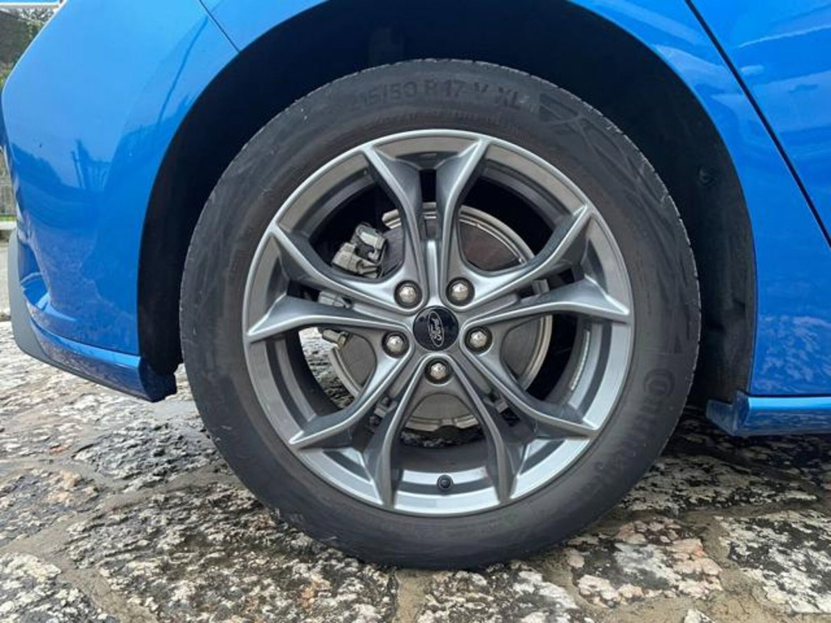 Ford Focus 1.0 EcoBoost Hybrid 125 CV Power. 5p. ST-Line Style (13)