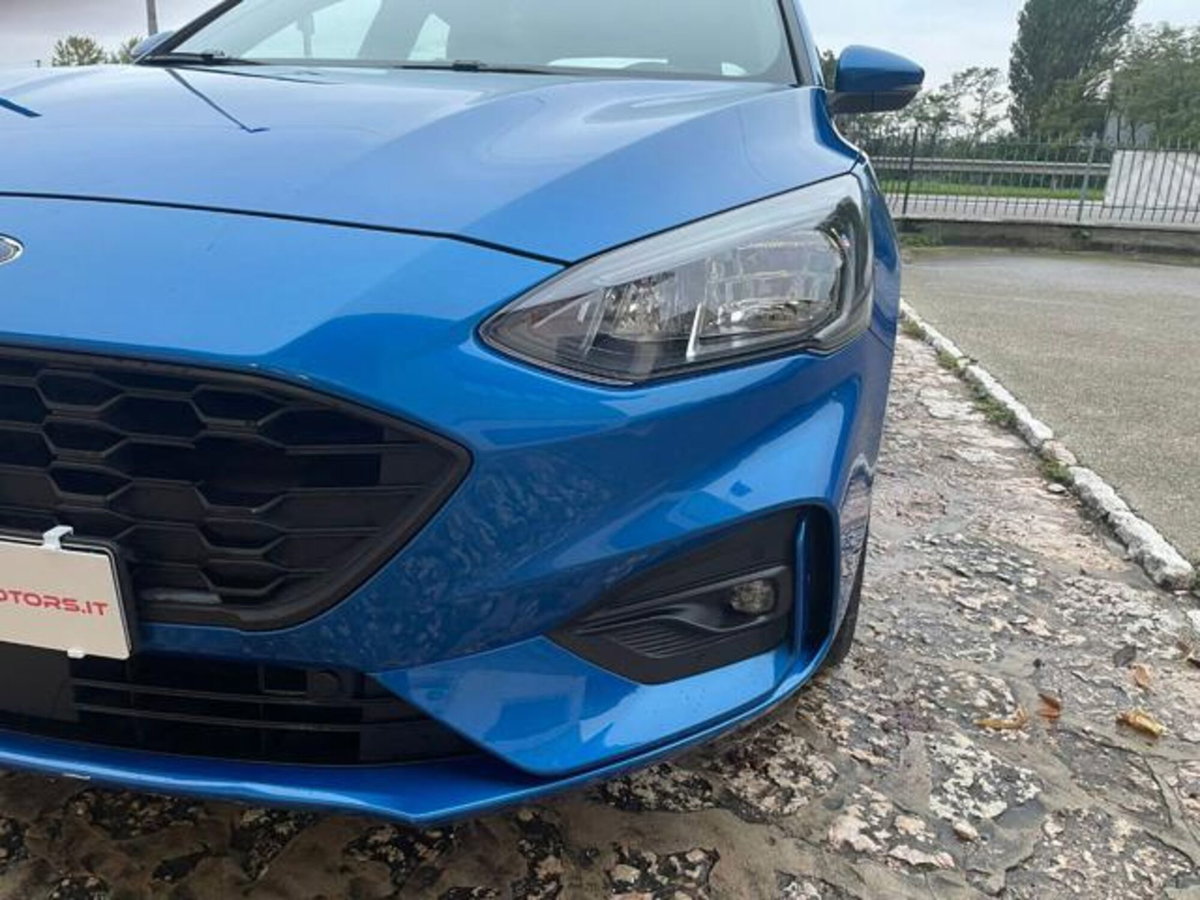 Ford Focus 1.0 EcoBoost Hybrid 125 CV Power. 5p. ST-Line Style (15)