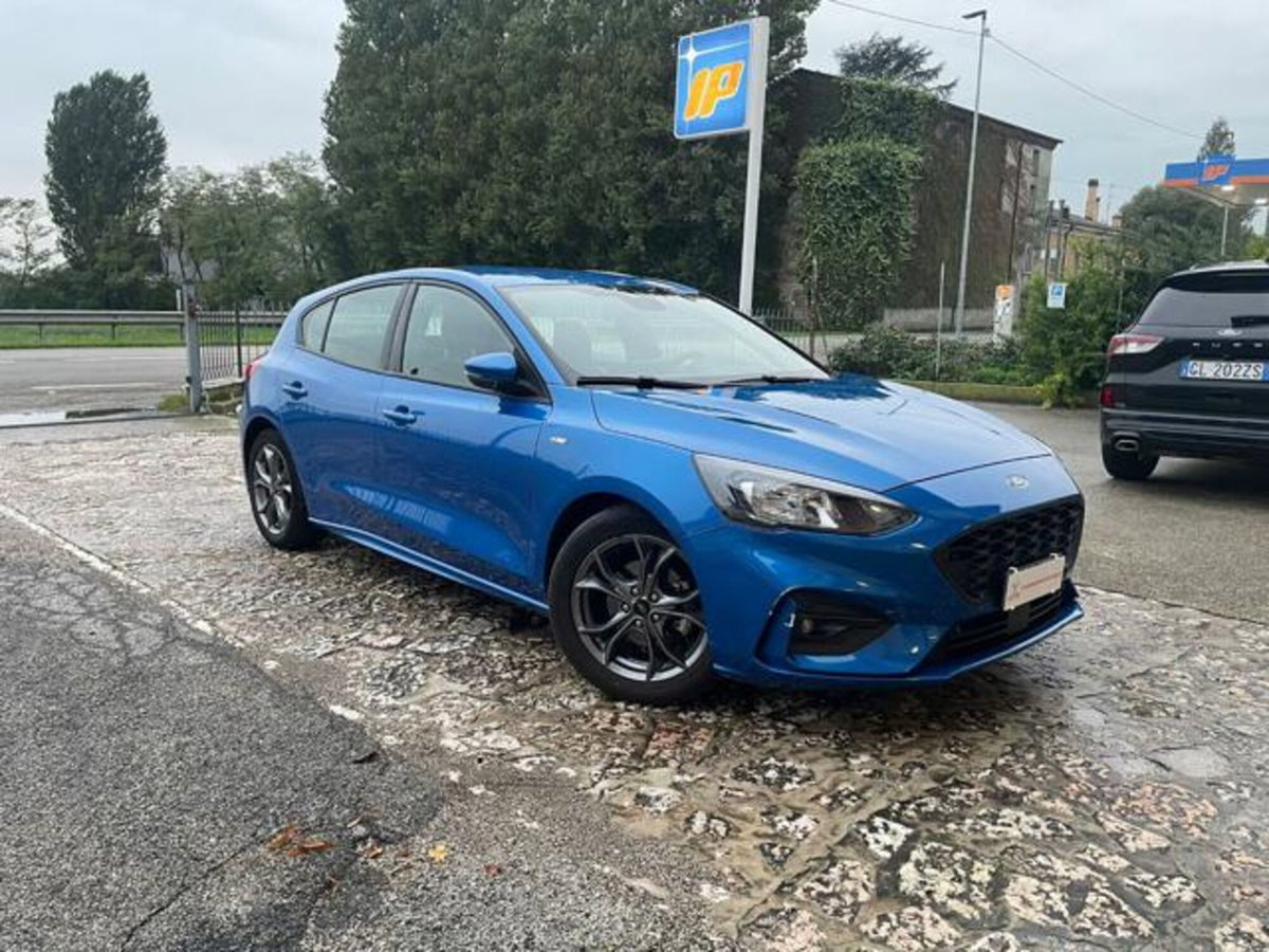 Ford Focus 1.0 EcoBoost Hybrid 125 CV Power. 5p. ST-Line Style (7)