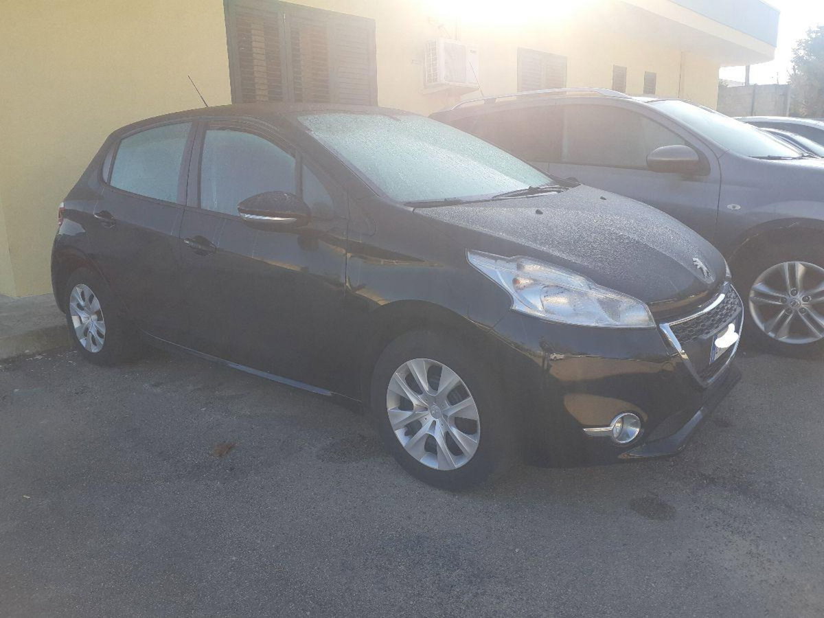 Peugeot 208 HDi 68 CV 5 porte Active (2)