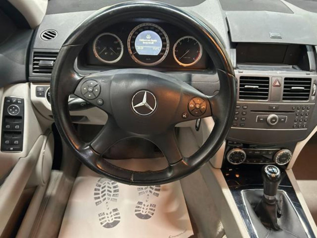 Mercedes-Benz Classe C 220 CDI BlueEFFICIENCY Executive (12)
