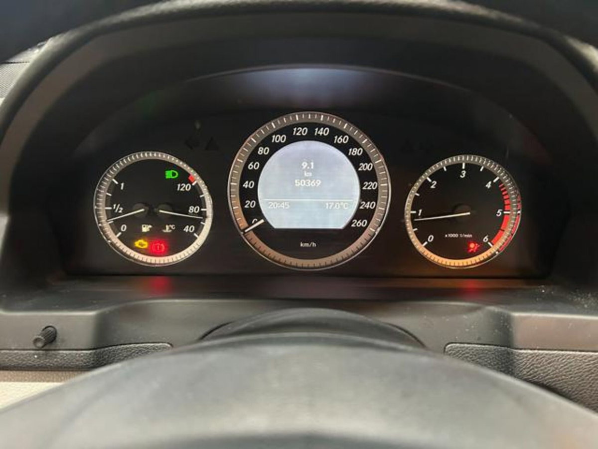 Mercedes-Benz Classe C 220 CDI BlueEFFICIENCY Executive (13)