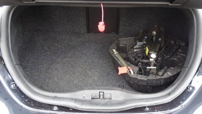 Volkswagen New Beetle Cabrio TDI 105CV (11)