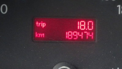 Volkswagen New Beetle Cabrio TDI 105CV (16)