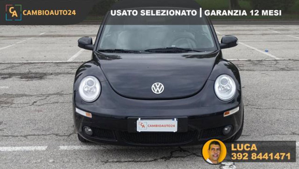 Volkswagen New Beetle Cabrio TDI 105CV (9)