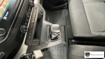 Peugeot Traveller BlueHDi 120 S&S Long Business (15)
