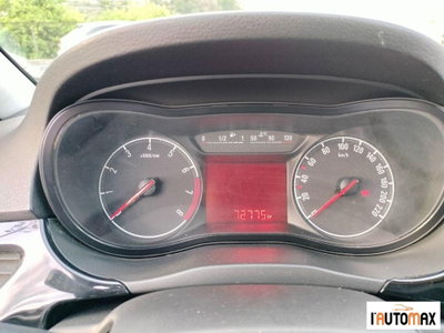 Opel Corsa 1.2 5 porte 120 Anniversary (8)