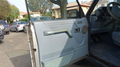 Land Rover Discovery 2.5 Tdi 3 porte (9)