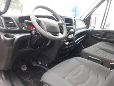 Iveco Daily Telaio 35C13 2.3 HPT PLM-RG Cabinato (7)