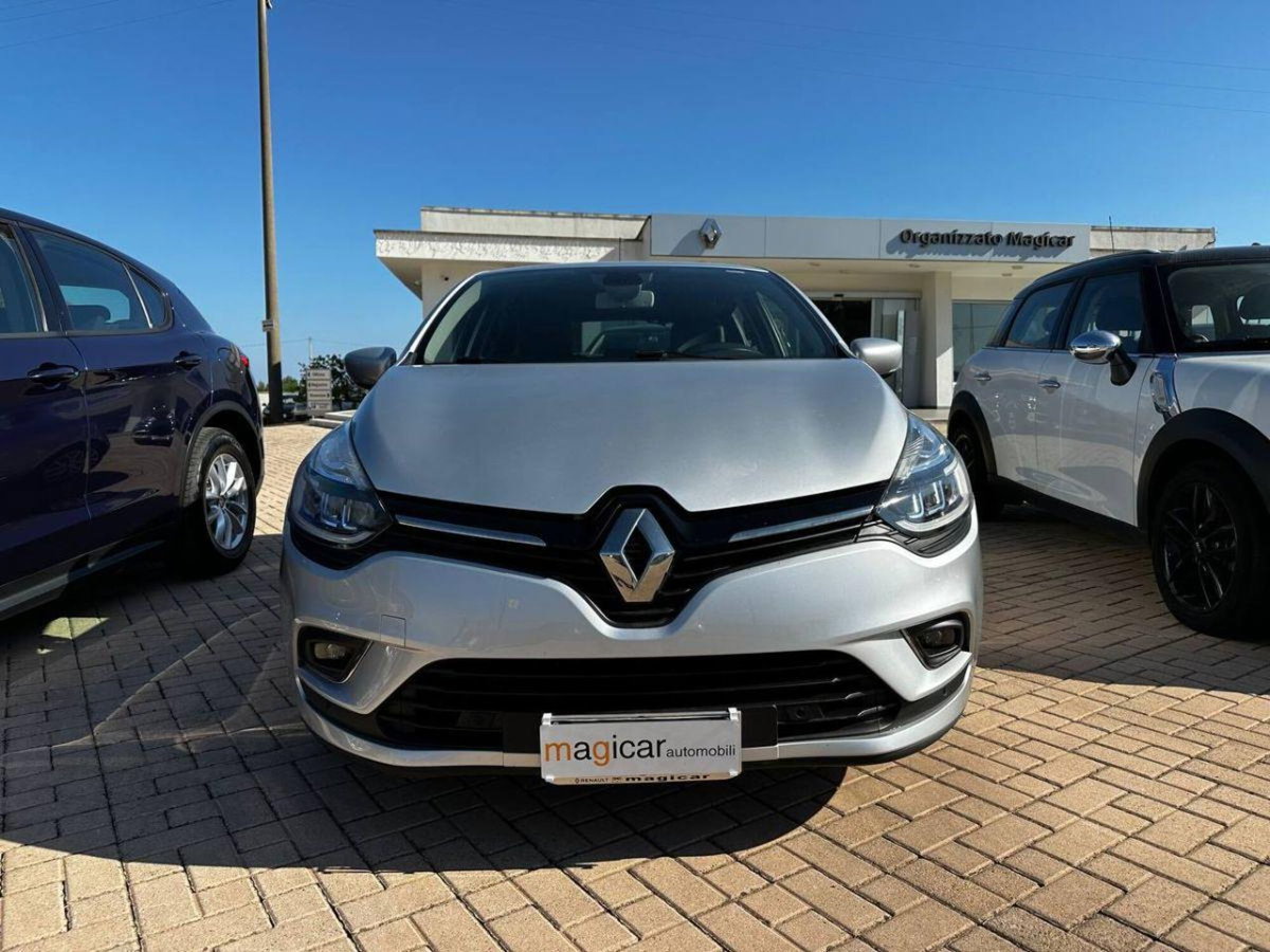 Renault Clio dCi 8V 75 CV Start&Stop 5 porte Energy Intens (2)